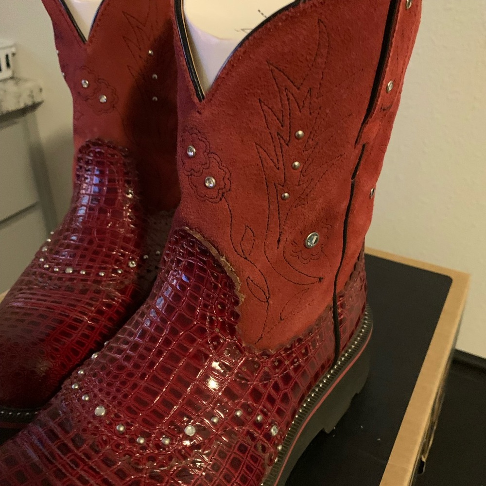 ARIAT Fatbaby like new for sale